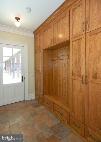 $5,000,000 | 203 Carrwood Road, Great Falls, VA 22066