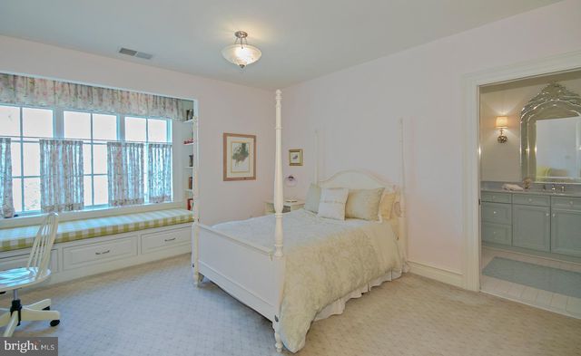 $5,000,000 | 203 Carrwood Road, Great Falls, VA 22066