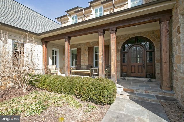 $5,000,000 | 203 Carrwood Road, Great Falls, VA 22066