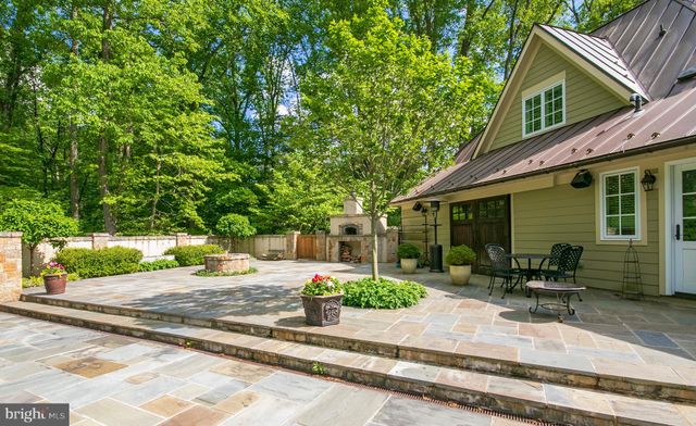 $5,000,000 | 203 Carrwood Road, Great Falls, VA 22066