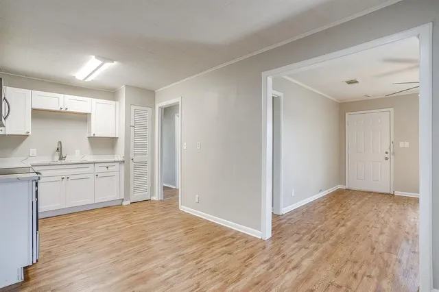 $212,500 | 5032 Hartford Drive, River Oaks, TX 76114