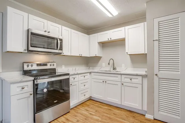 $212,500 | 5032 Hartford Drive, River Oaks, TX 76114