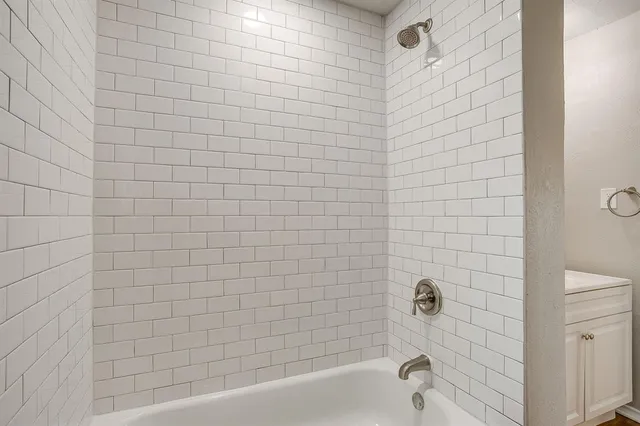 $212,500 | 5032 Hartford Drive, River Oaks, TX 76114