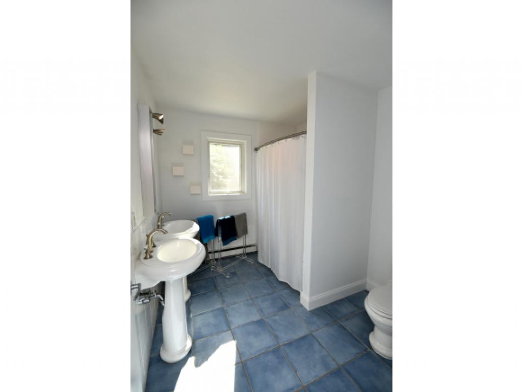 4 Chestnut Hill Road Amherst, NH 03031 - Photo 24 of 27