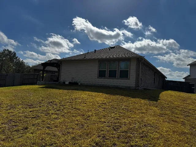 $1,850 | 19406 Rosali Meadow Drive, New Caney, TX 77357