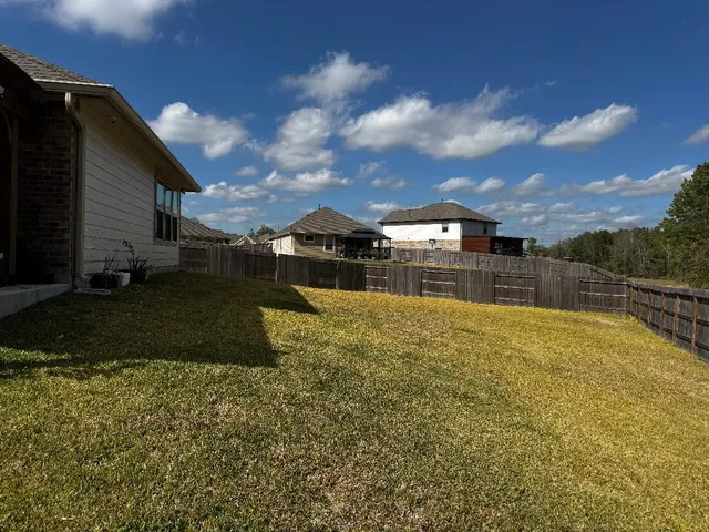 $1,850 | 19406 Rosali Meadow Drive, New Caney, TX 77357