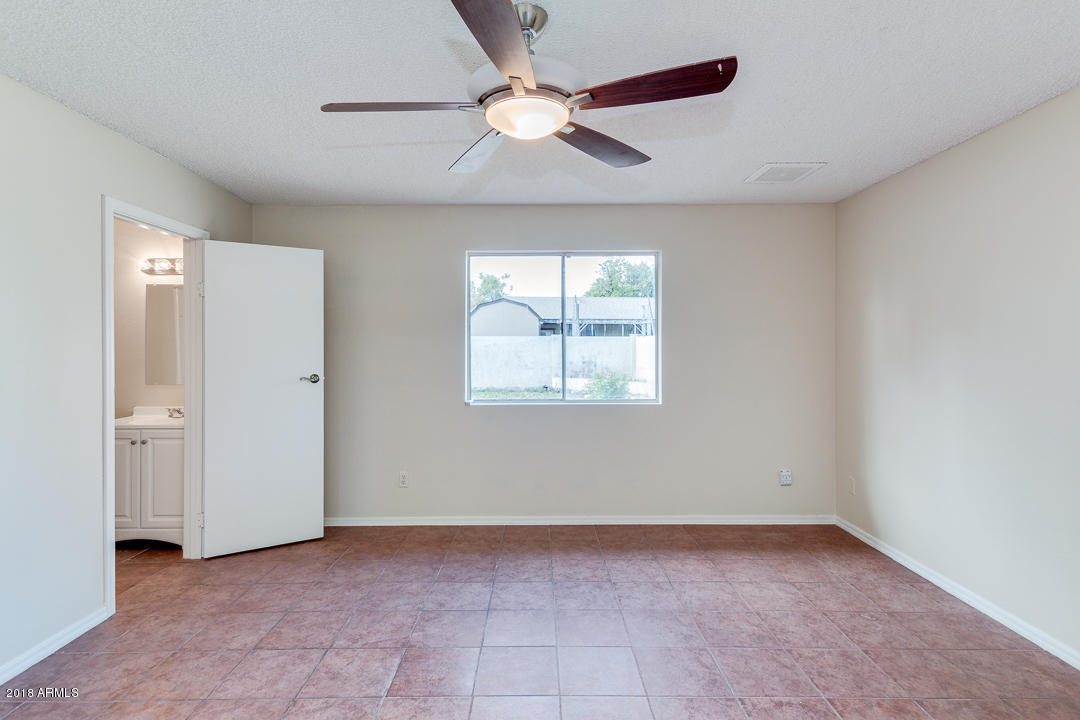 6426 West Hatcher Road Glendale, AZ 85302 - Photo 10 of 18 photo_10