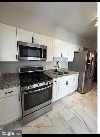 $2,200 | 3909 Rosecrest Avenue, Baltimore, MD 21215