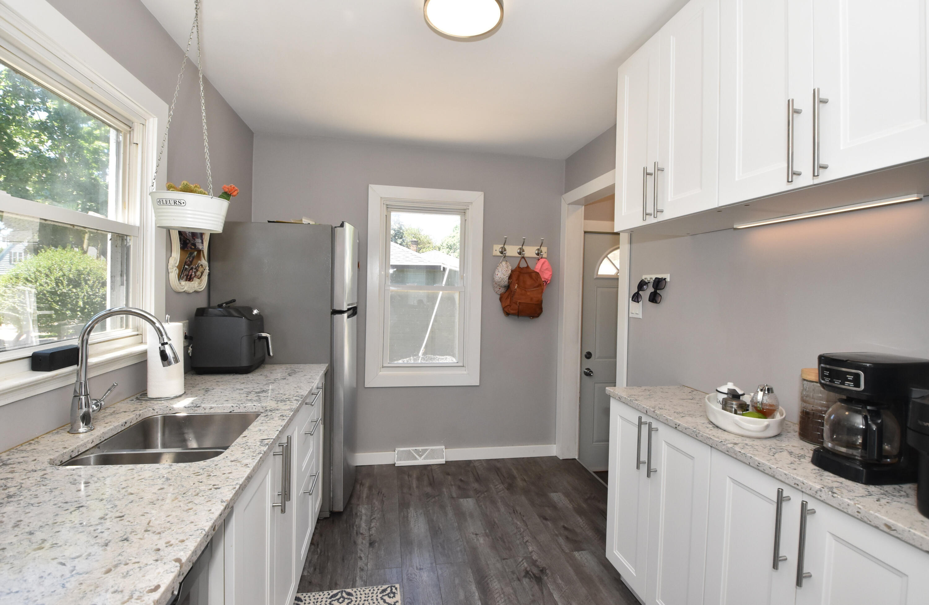 2030 Webster Street Racine, WI 53403 - Photo 9 of 32 Kitchen