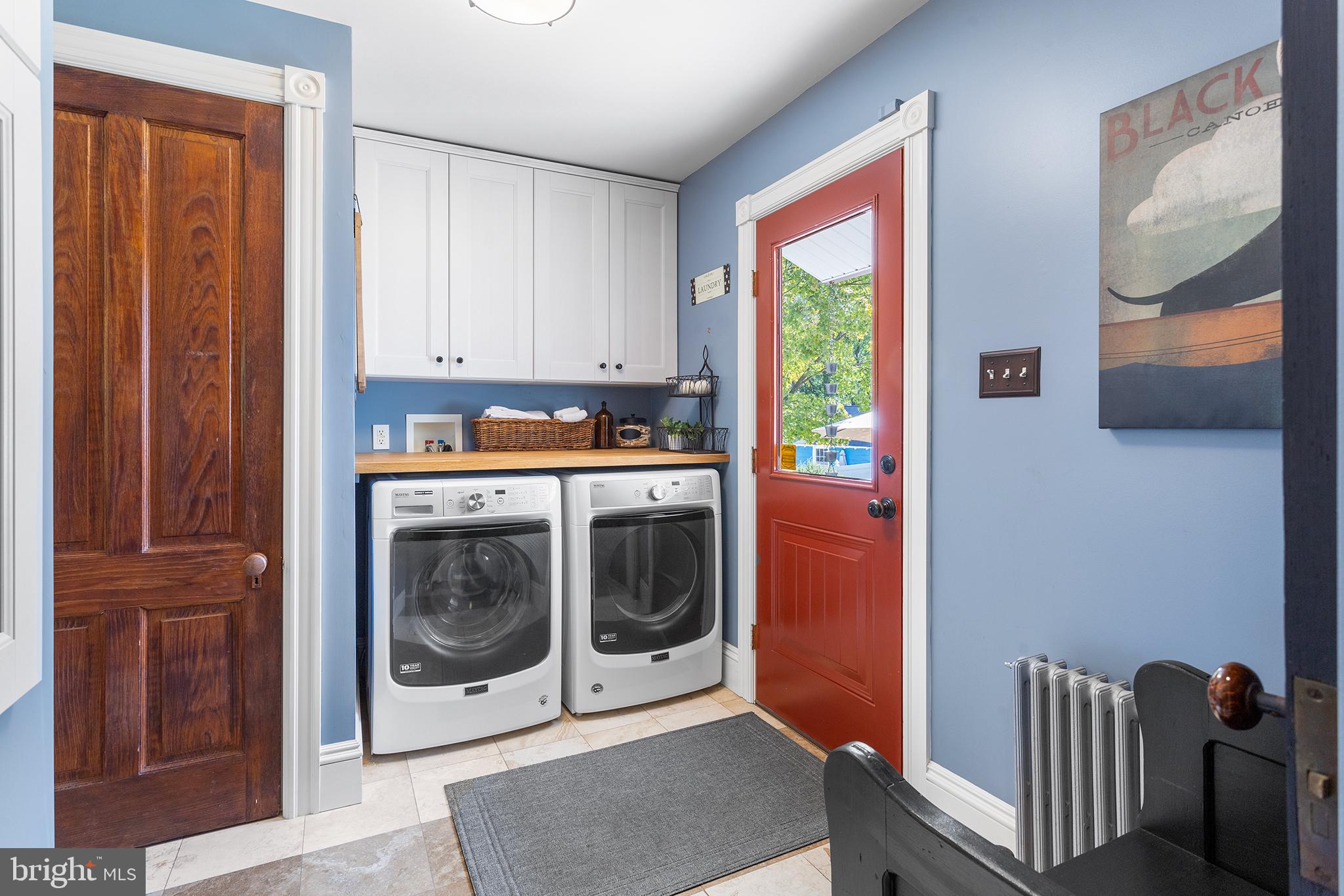 960 Lawrence Road Lawrenceville, NJ 08648 - Photo 32 of 62 a utility room with dryer and washer