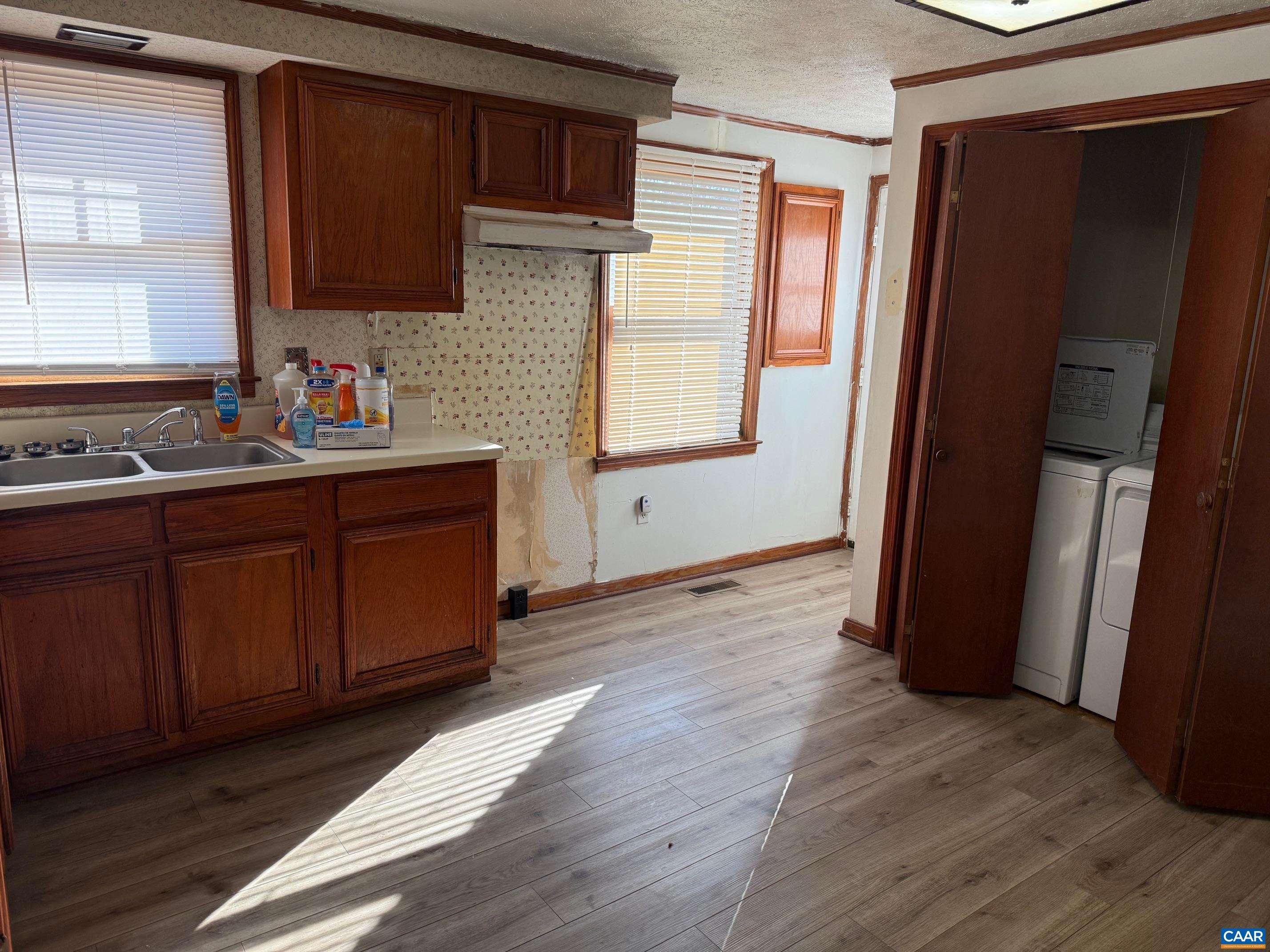 2375 Earlysville Road Earlysville, VA 22936 - Photo 14 of 36 Wood cabinets