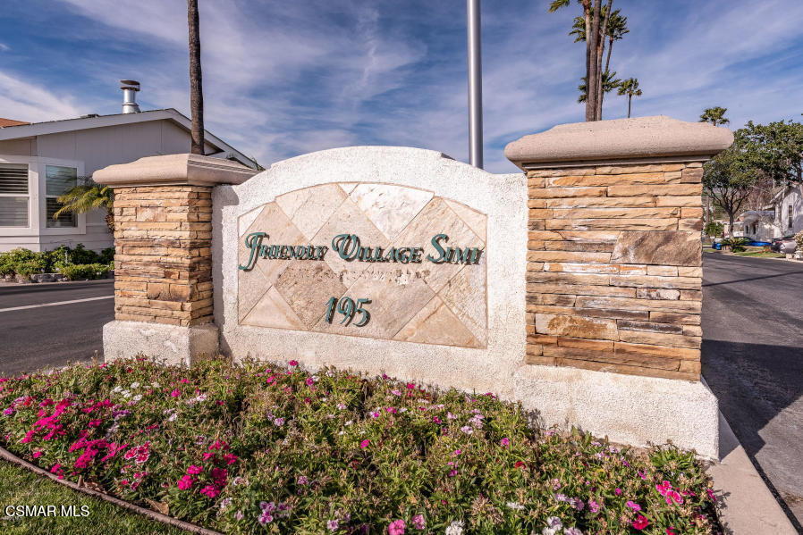 195 Tierra Rejada Road, Unit 71 Simi Valley, CA 93065 - Photo 14 of 15 a view of a bunch of flowers