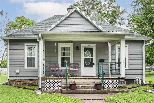 $200,000 | 207 Phelps Street, Windsor, MO 65360
