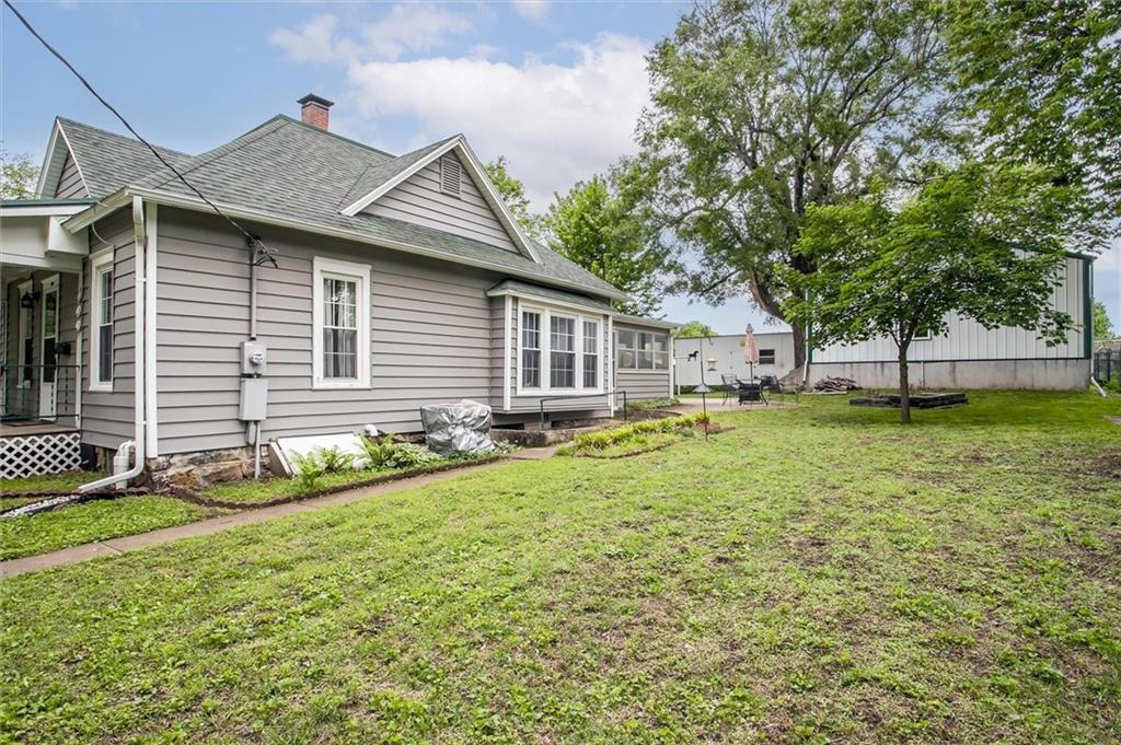 207 Phelps Street Windsor, MO 65360 - Photo 4 of 23