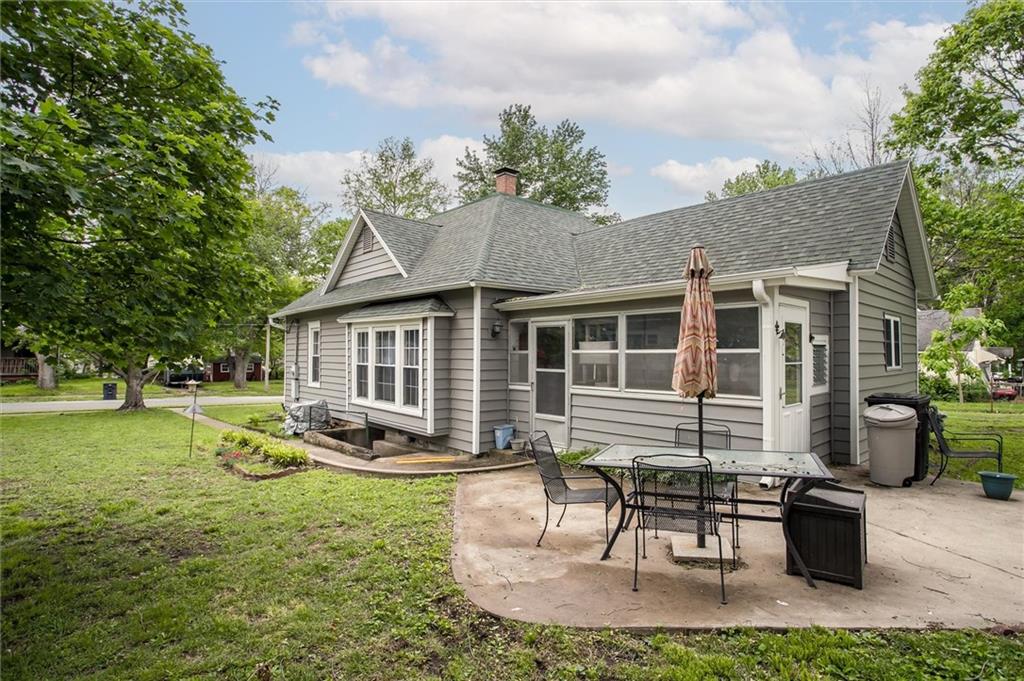 207 Phelps Street Windsor, MO 65360 - Photo 5 of 23