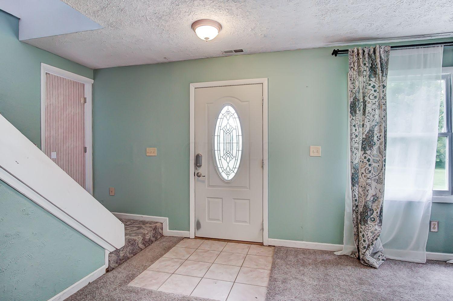 4310 Lancaster Road Granville, OH 43023 - Photo 4 of 34