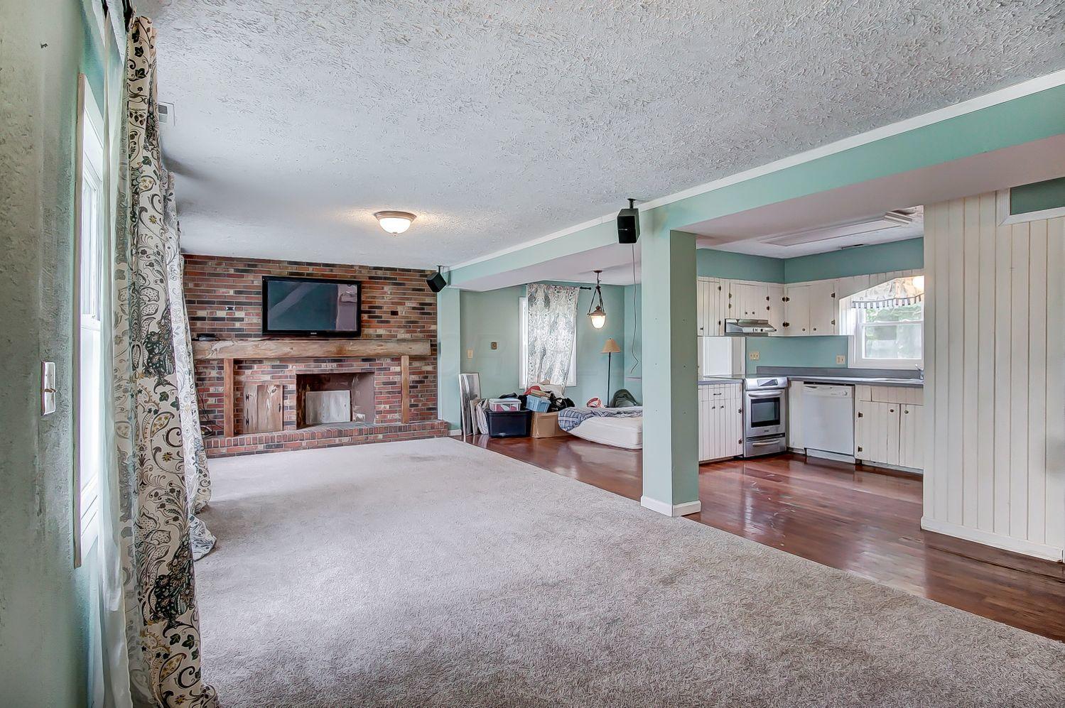 4310 Lancaster Road Granville, OH 43023 - Photo 6 of 34