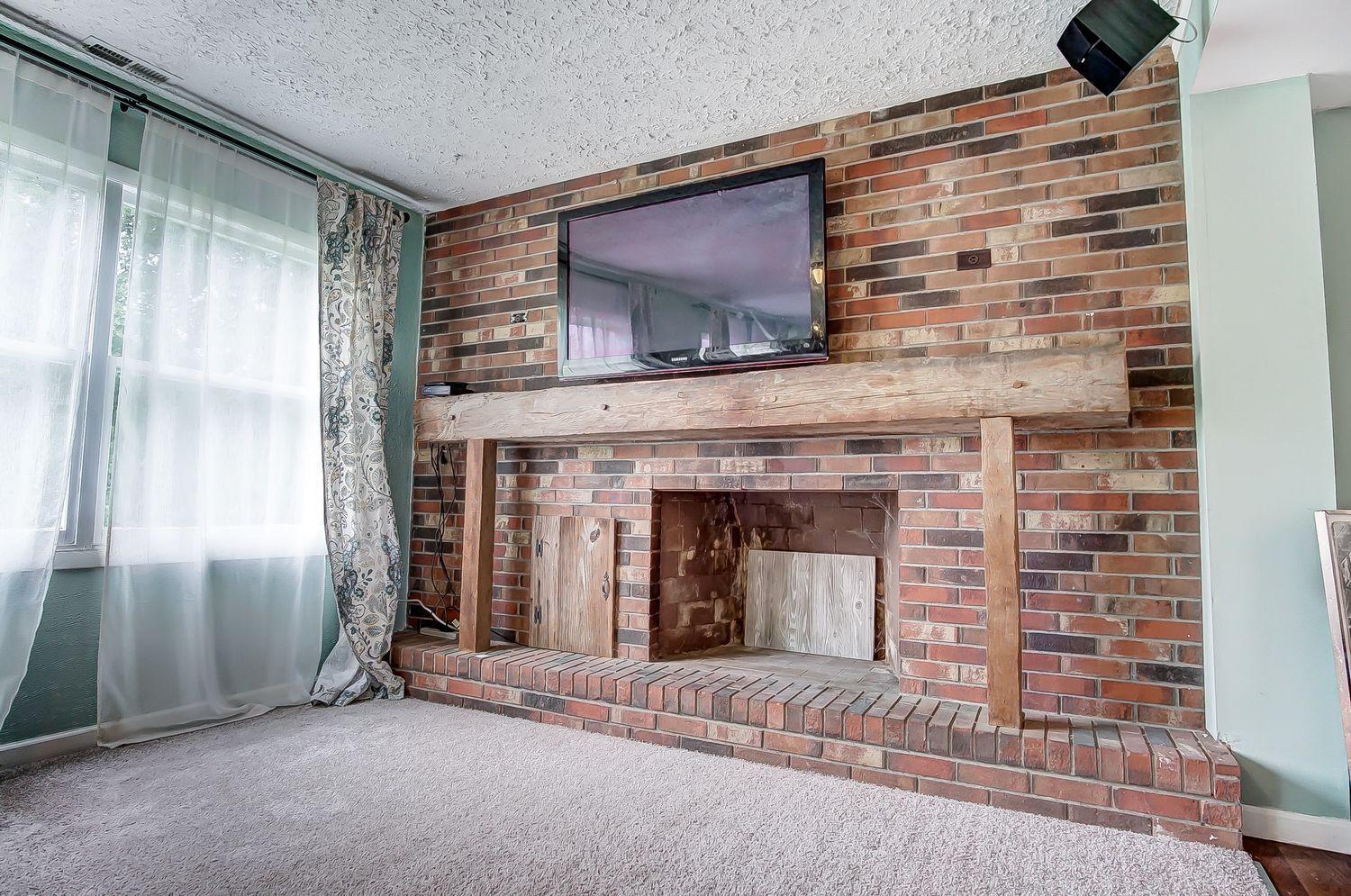 4310 Lancaster Road Granville, OH 43023 - Photo 7 of 34