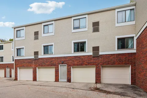 $265,000 | 5506 Century, Unit 1, Middleton, WI 53562