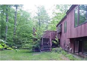 14 Iris Road Milford, NH 03055 - Photo 2 of 5