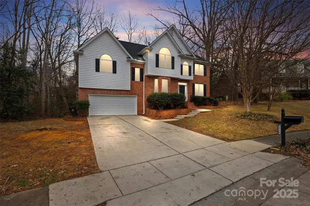 $525,000 | 2520 Barrington Court, Rock Hill, SC 29732