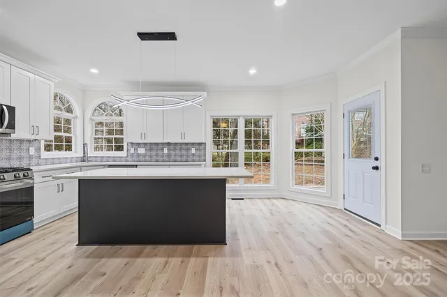 $525,000 | 2520 Barrington Court, Rock Hill, SC 29732