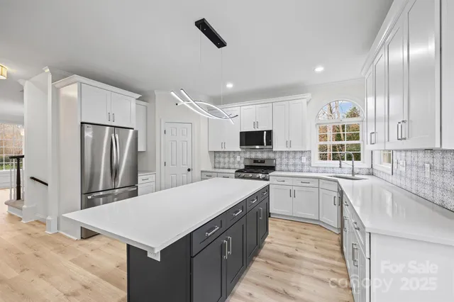 $525,000 | 2520 Barrington Court, Rock Hill, SC 29732