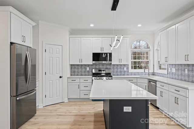 $525,000 | 2520 Barrington Court, Rock Hill, SC 29732