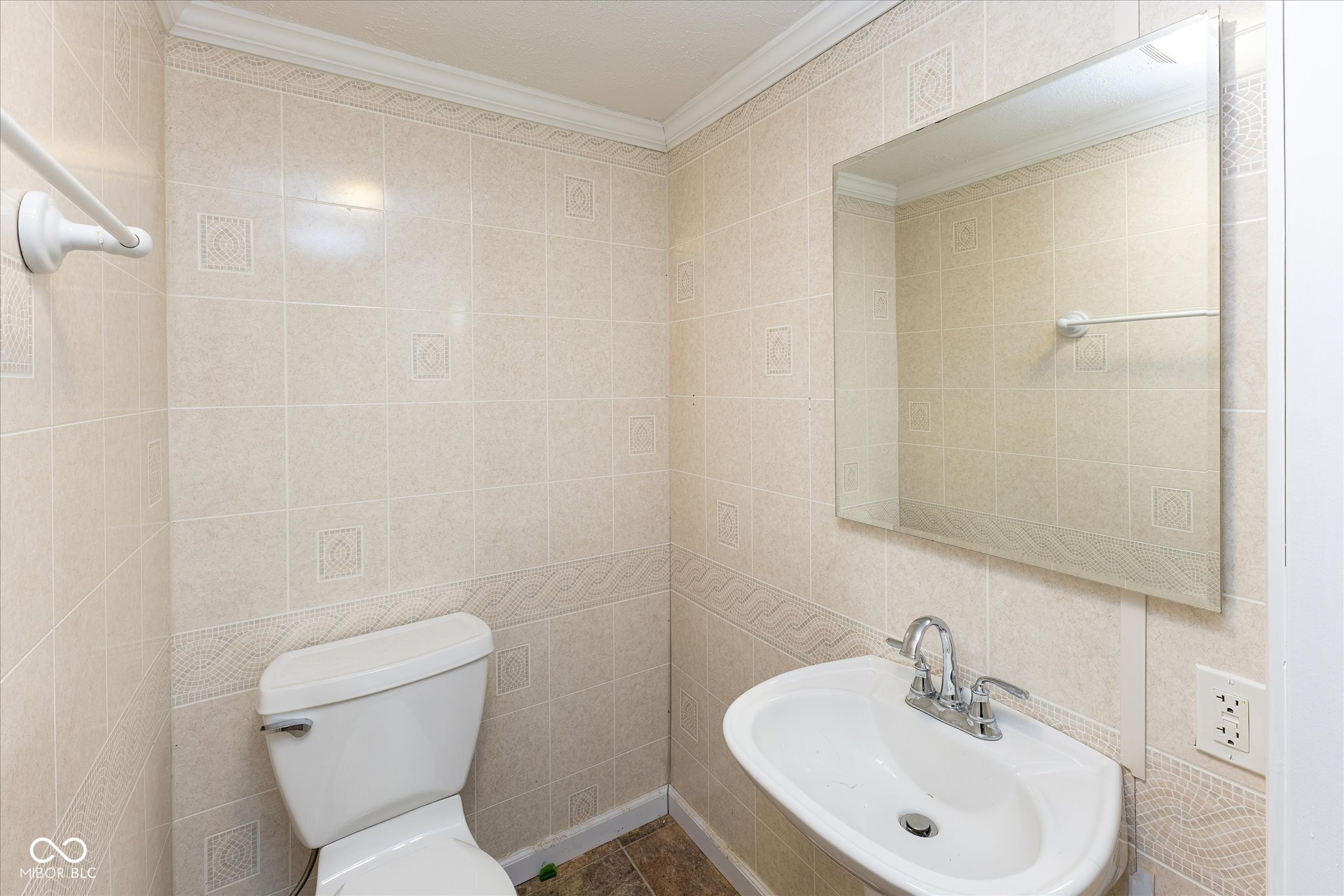 113 North Raceway Road Indianapolis, IN 46234 - Photo 14 of 22 Gallery Image 14