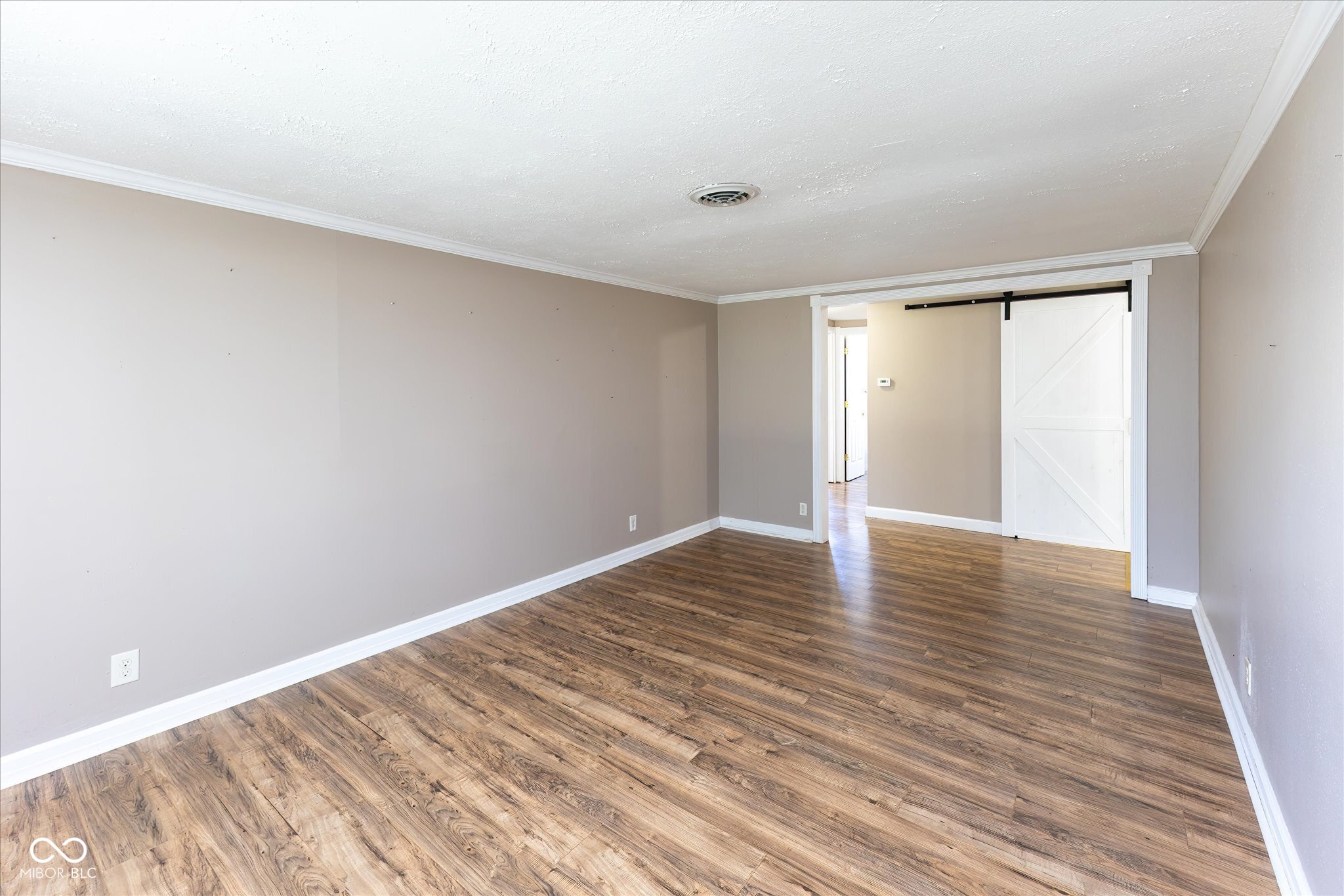 113 North Raceway Road Indianapolis, IN 46234 - Photo 4 of 22 Gallery Image 4