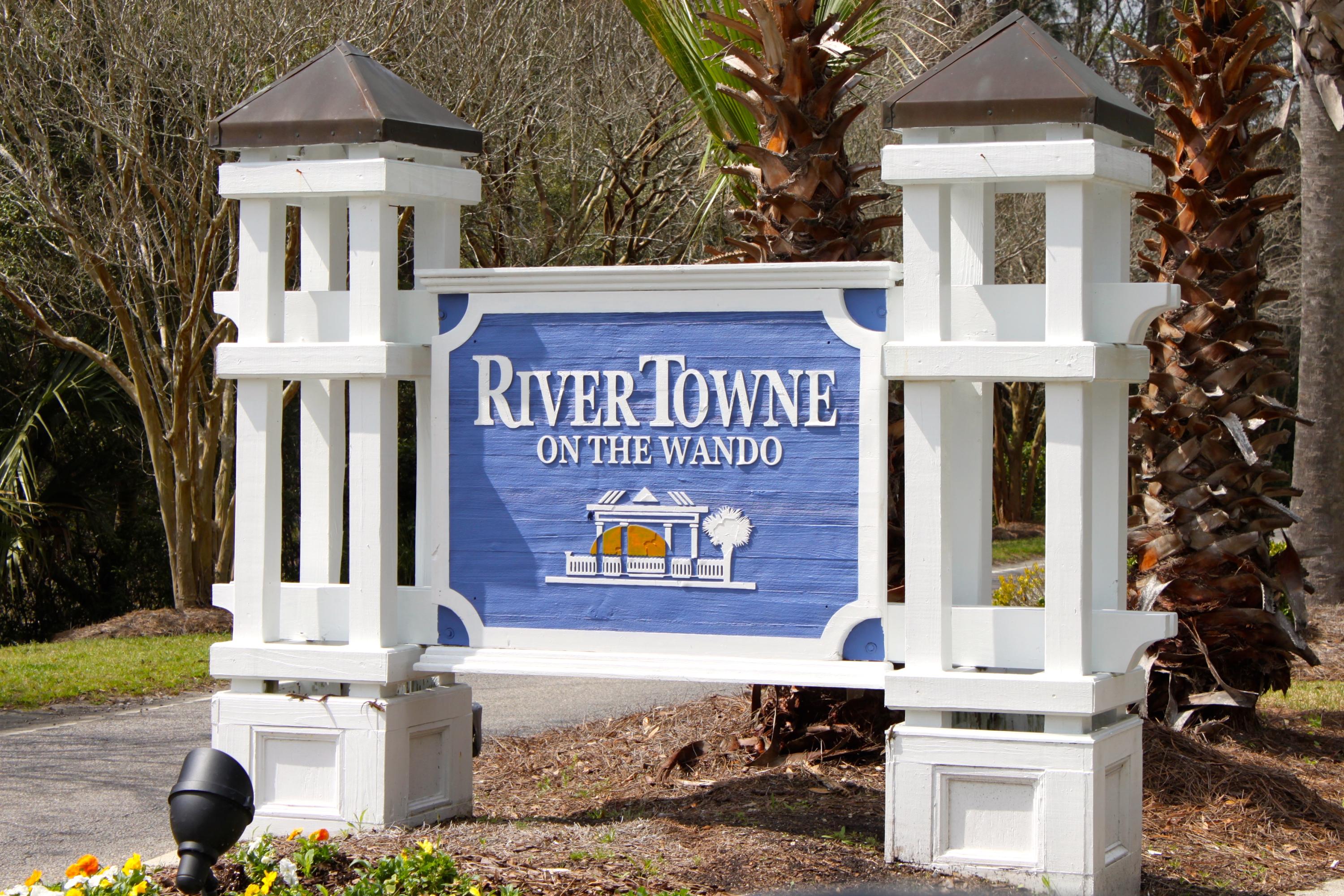 2262 Sandy Point Lane Mount Pleasant, SC 29466 - Photo 31 of 42 RTOW Entrance