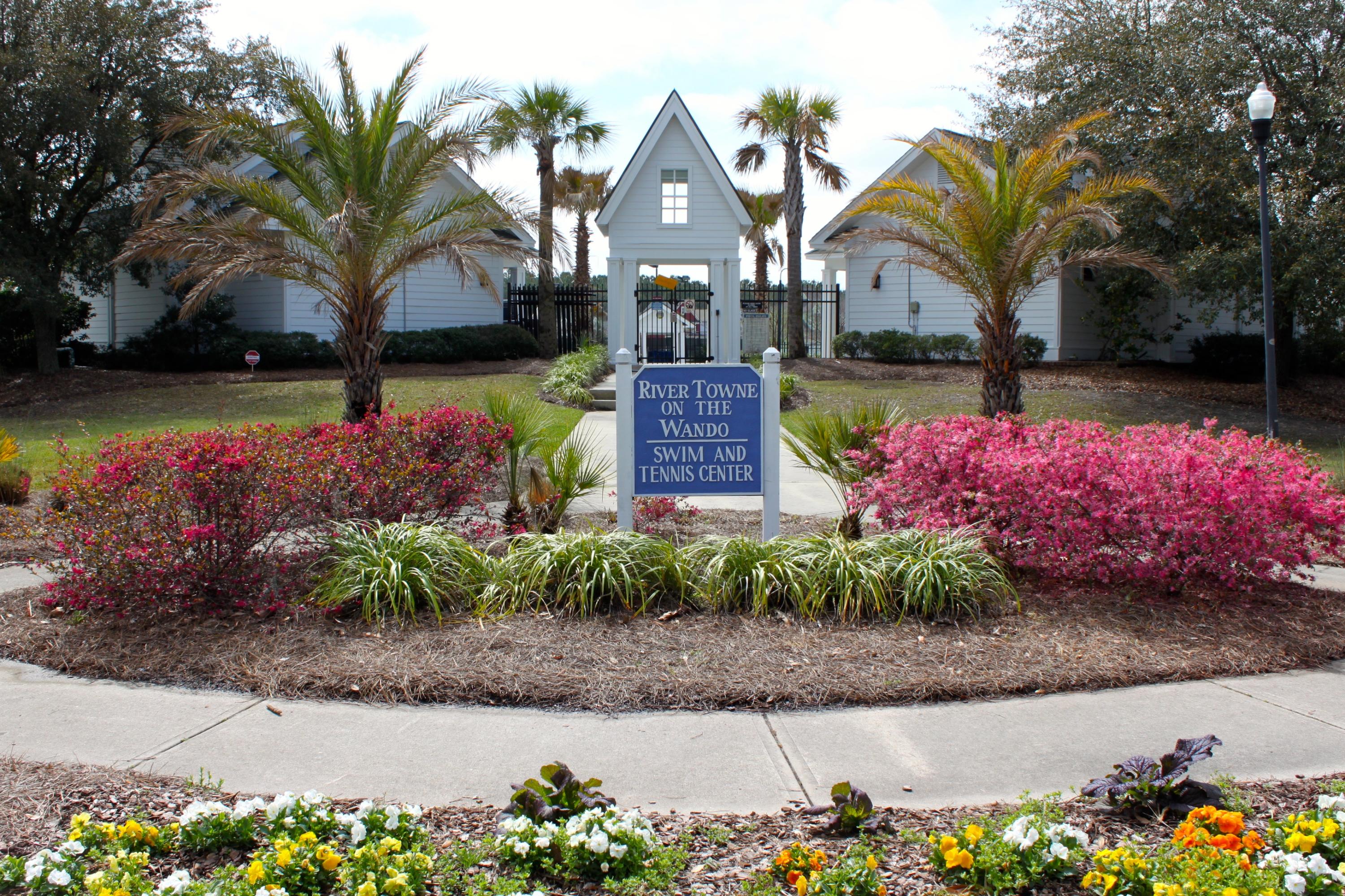 2262 Sandy Point Lane Mount Pleasant, SC 29466 - Photo 38 of 42 Swim & Tennis Center