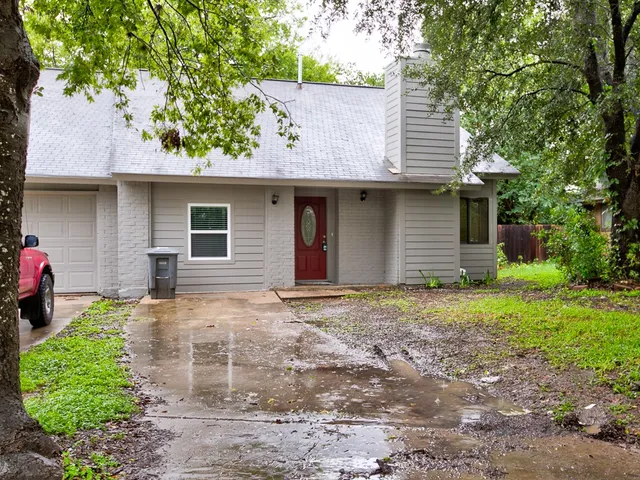 $2,350 | 2901 Burning Oak Drive, Unit B, Austin, TX 78704