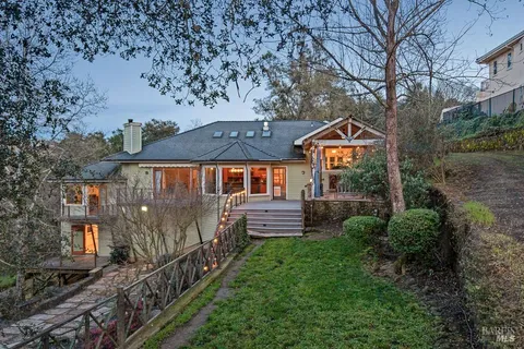 $2,750,000 | 801 Samantha Court, Healdsburg, CA 95448