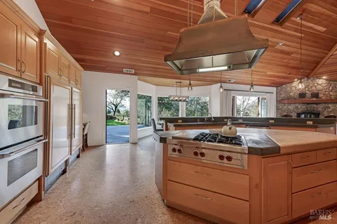 $2,595,000 | 801 Samantha Court, Healdsburg, CA 95448