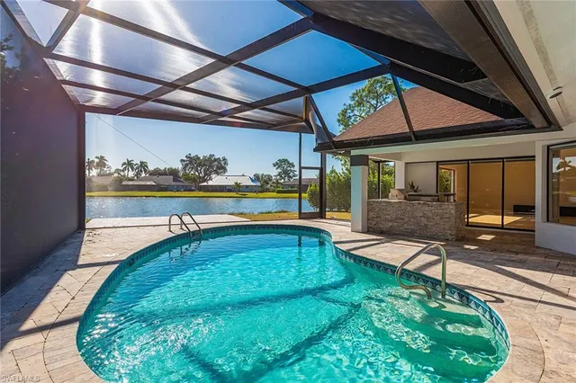 $1,050,000 | 2330 Queens Way, Naples, FL 34112