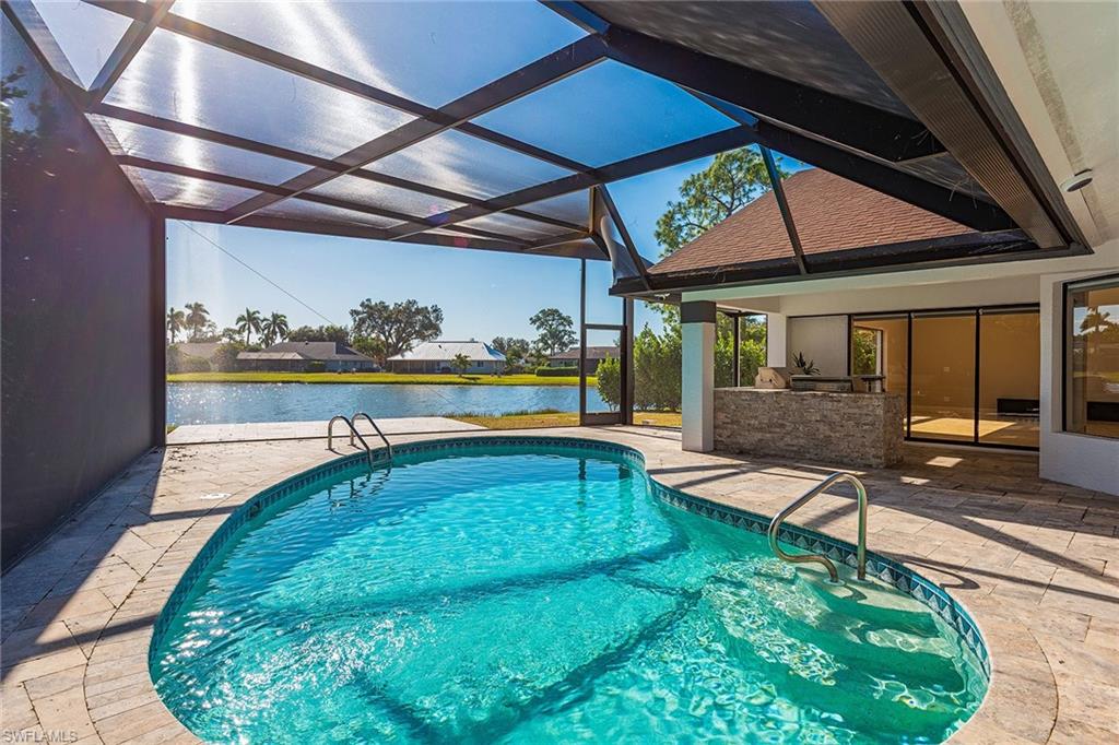 2330 Queens Way Naples, FL 34112 - Photo 1 of 16