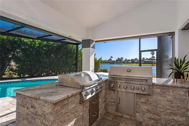 $1,050,000 | 2330 Queens Way, Naples, FL 34112