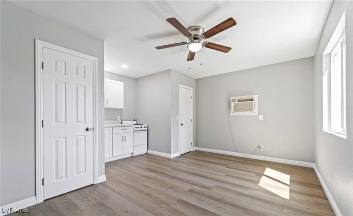 308 Eastminister Court, Unit F Henderson, NV 89015 - Photo 2 of 9