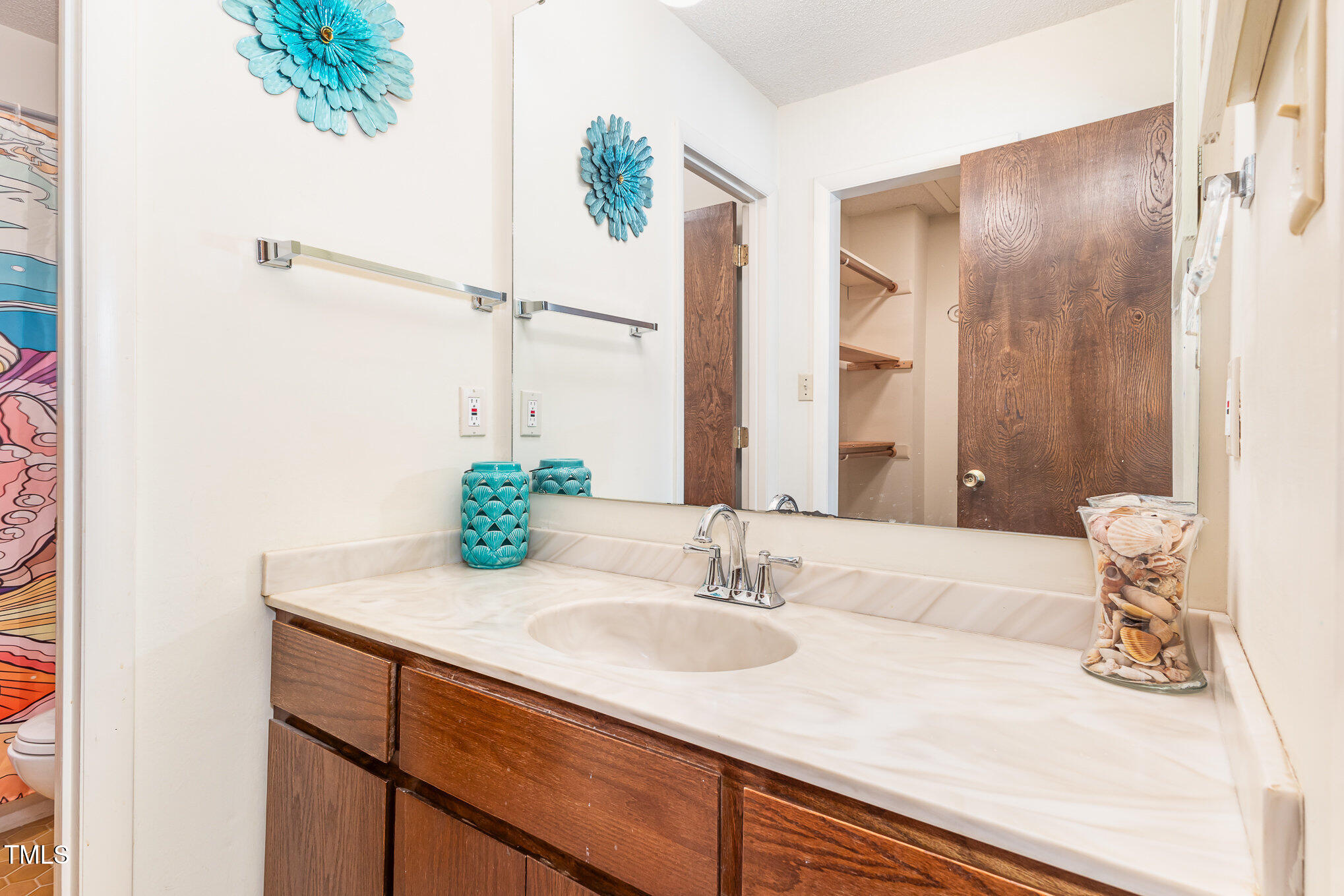 3041 Sylvania Drive Raleigh, NC 27607 - Photo 18 of 28 Primary Bath