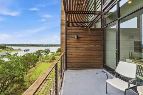 $515,000 | 1101 Ivean Pearson Road, Unit B204, Lago Vista, TX 78645