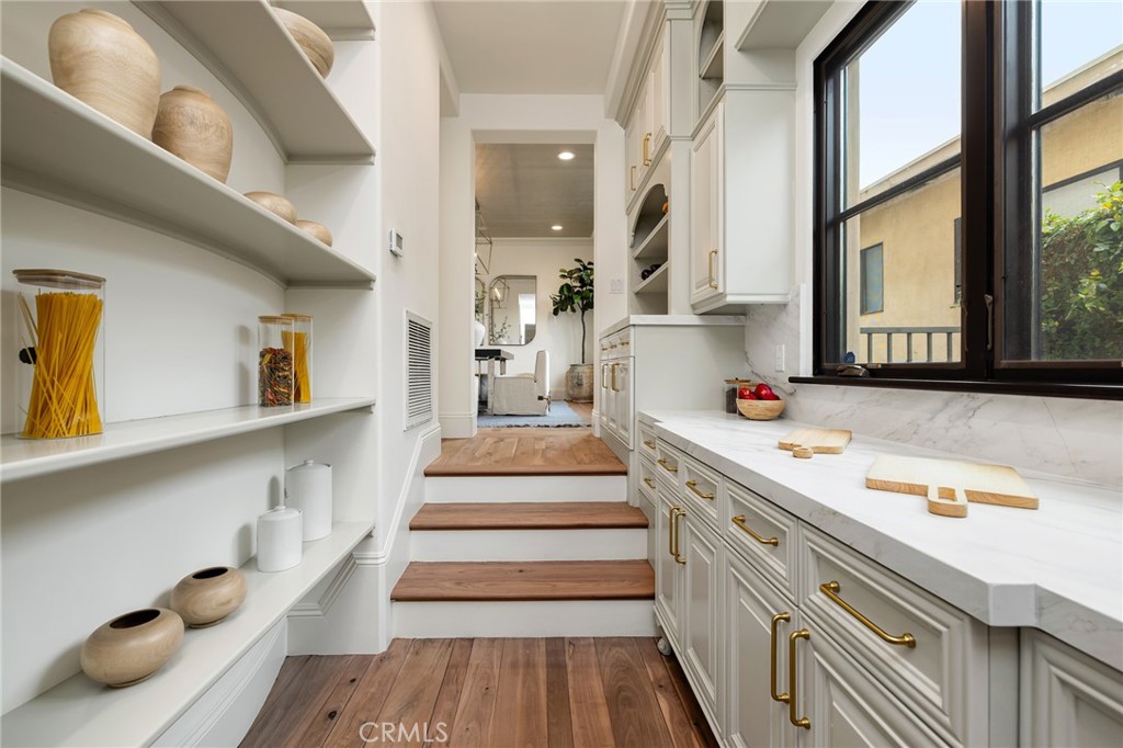624 14th Street Manhattan Beach, CA 90266 - Photo 21 of 75 a view of entryway and hall with wooden floor