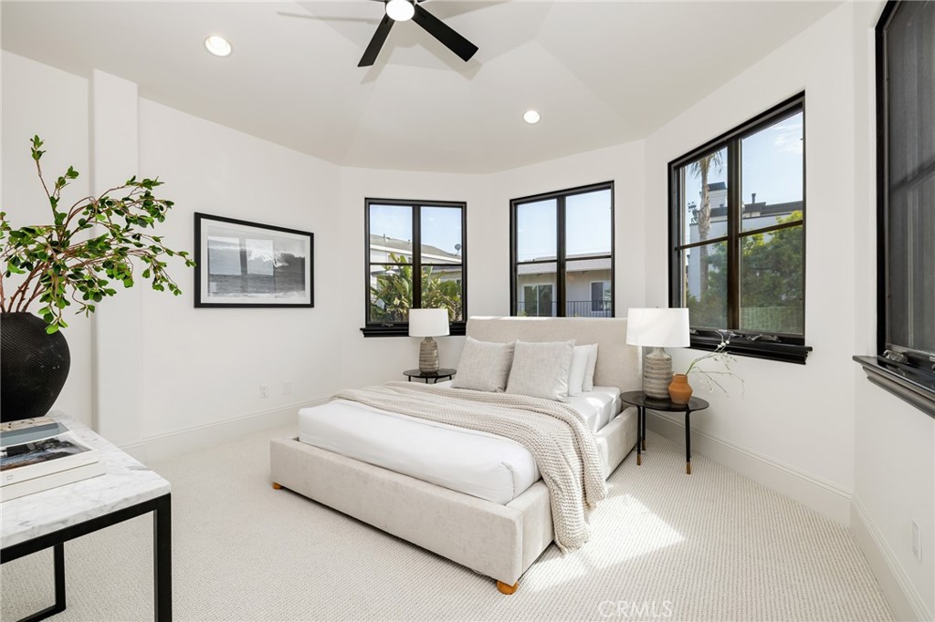 624 14th Street Manhattan Beach, CA 90266 - Photo 34 of 75 Bedroom 2
