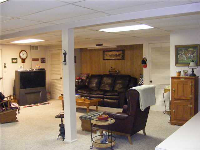 29469 Wolfe Road Circleville, OH 43113 - Photo 15 of 25 Gallery Image 15