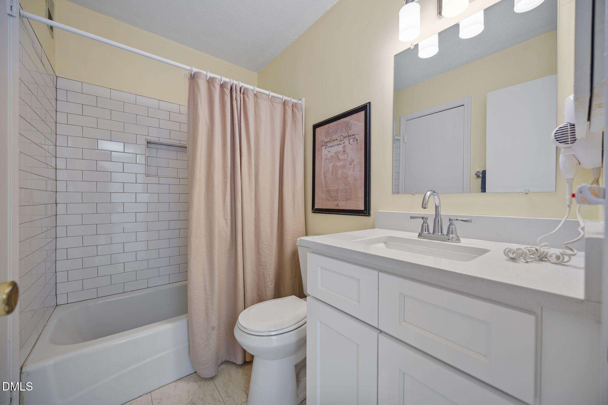 807 West Trinity Avenue, Unit 250 Durham, NC 27701 - Photo 12 of 26 12-web-or-mls-IMG_0091