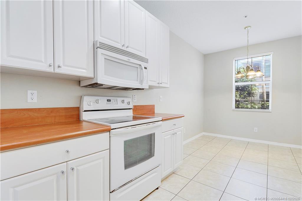 1586 Frederick Small Road Jupiter, FL 33458 - Photo 8 of 98 Gallery Image 8