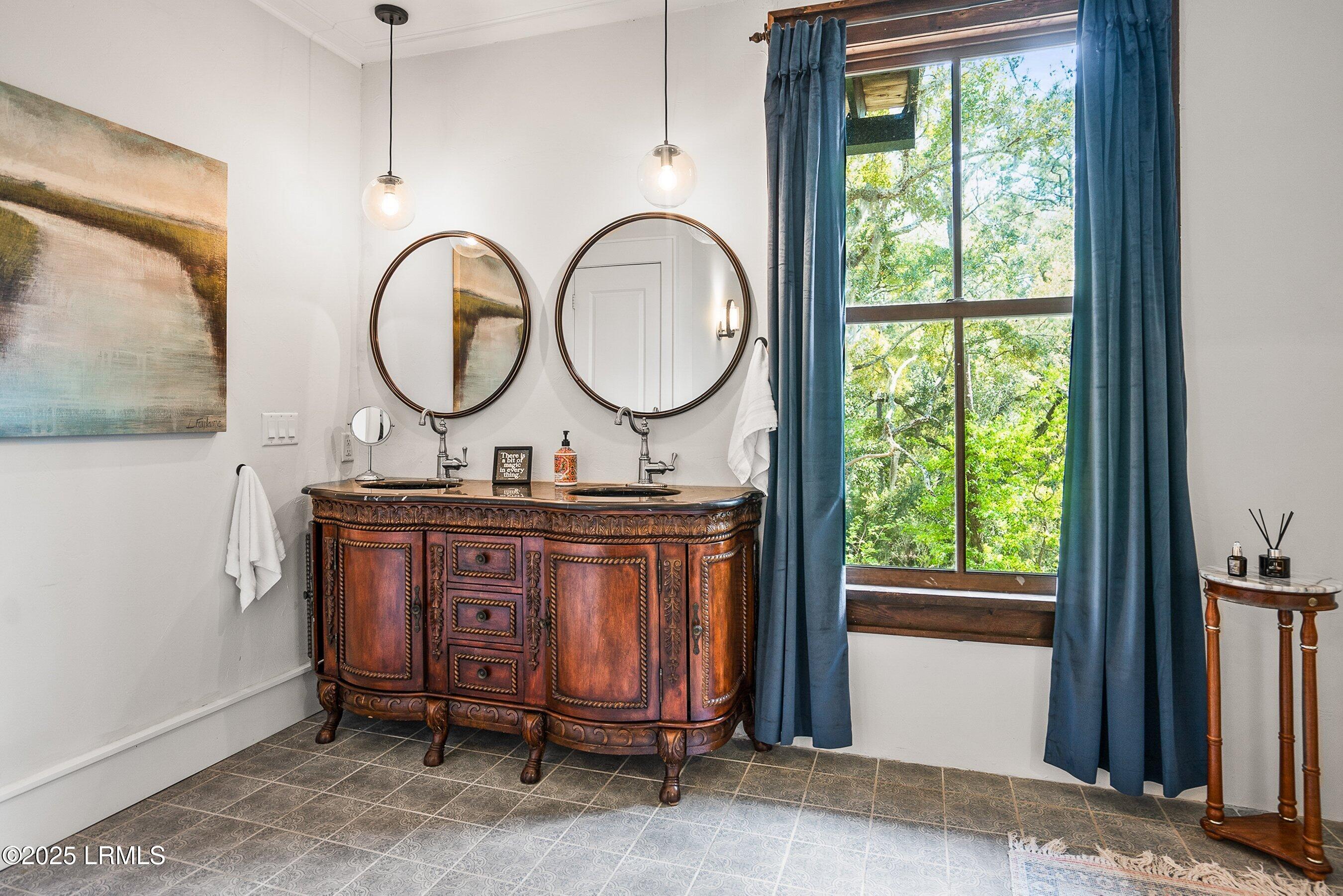 4 North Point Trail Beaufort, SC 29907 - Photo 31 of 72 DSC00389-190-1.jpg-SMALL