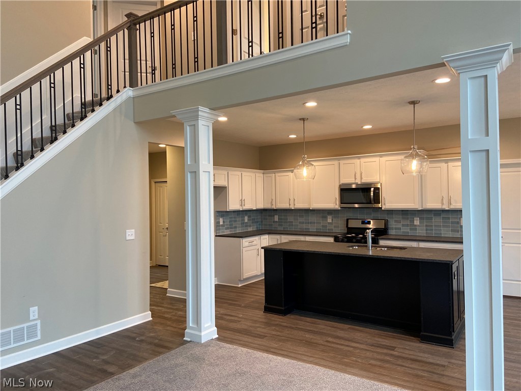 4777 Hillside Road Independence, OH 44131 - Photo 14 of 29 Gallery Image 14