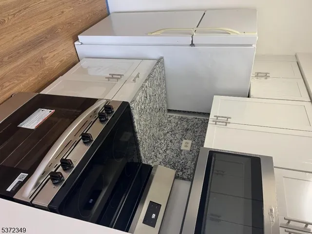 $2,700 | 300 Main Street, Unit 901, Little Falls, NJ 07424