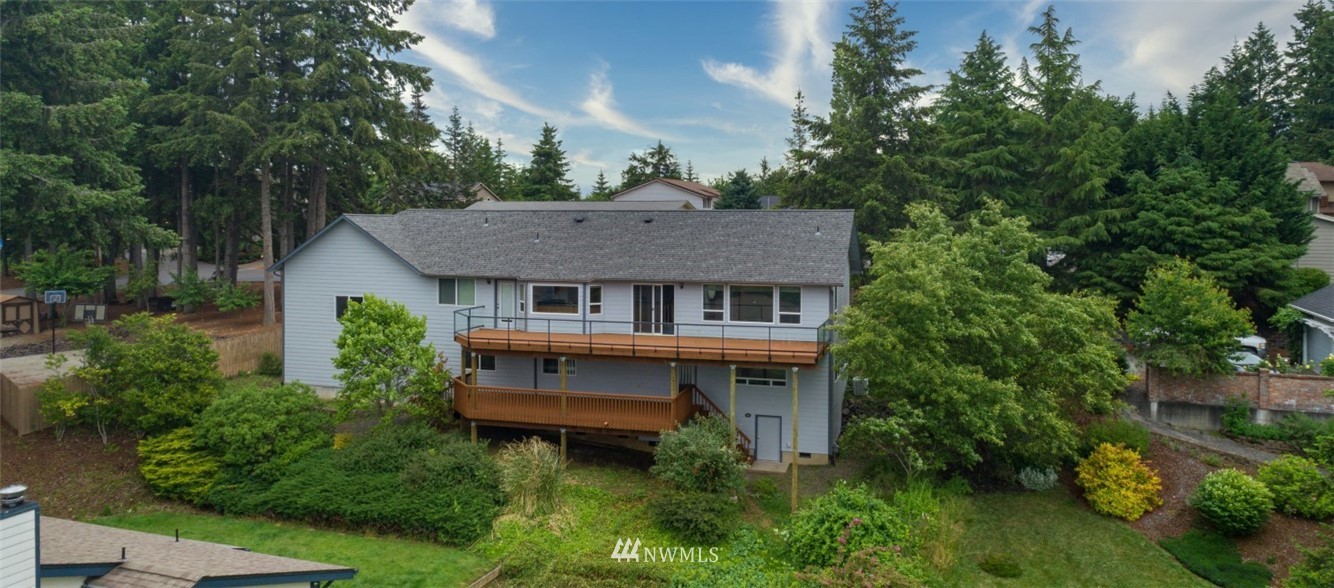335 Southeast Valley View Way Chehalis, WA 98532 - Photo 3 of 24 Gallery Image 3